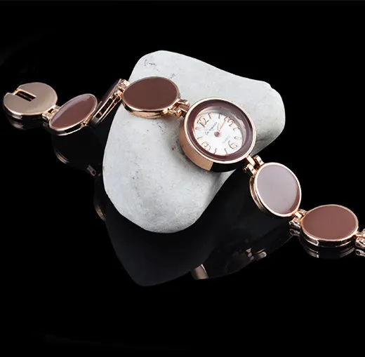 Women Watch Ladies Nobler Fashion Casual 5 Colors Wafer Design Round Dial Bracelet Watch Mujor Quartz Wristwatch Female Relojes 4