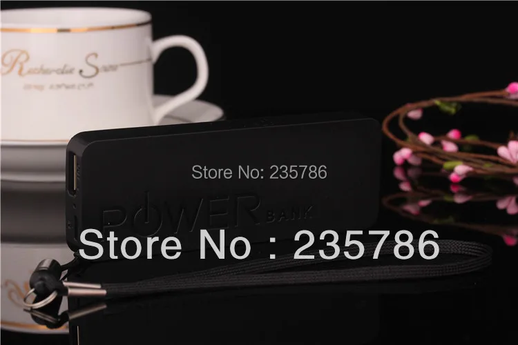 Perfume 3th 5600mAh 100pcs/lot Polymer Battery Charger Power Bank Mobile Multi Color Free shipping |