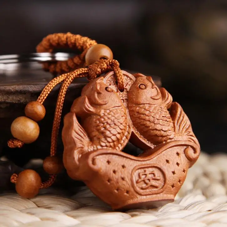 Chinese Peach Wood Carved Safe And Good Luck Double Fish Treasure Yuanbao Exquisite Car Key Chain Pendant | Дом и сад