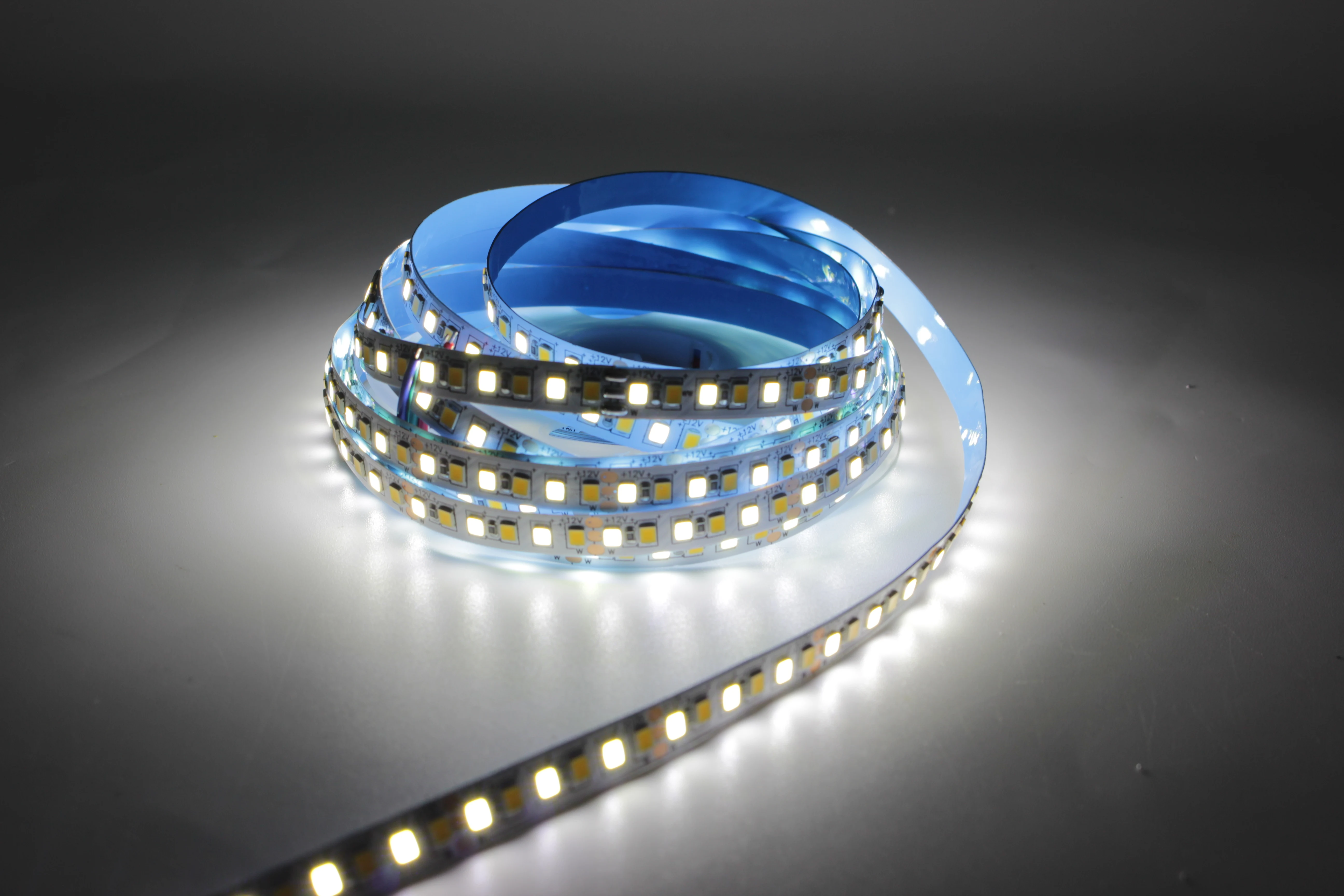Двухцветная светодиодная лента 5 м CRI&gt80 SMD2835 CCT с регулируемой яркостью 12 В 24