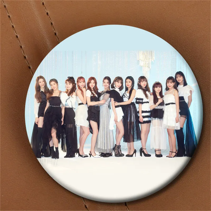 KPOP IZONE Броши 2-й Мини альбом HEARTIZ официальный фото IZ* ONE HEART* IZ значок для одежды шляпы рюкзак корсажи - Окраска металла: XZ1896