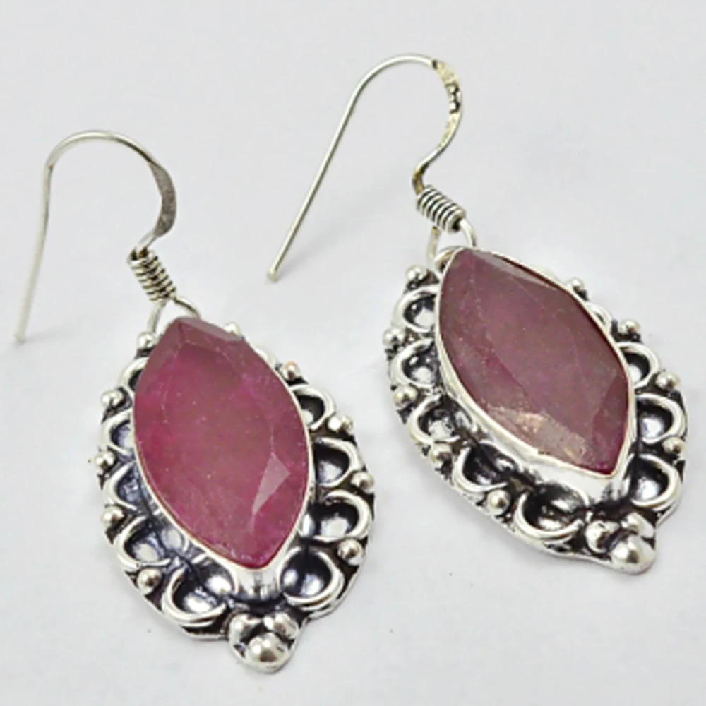 

Rubys Earrings Silver Overlay over Copper, Total Length 45mm , E2947