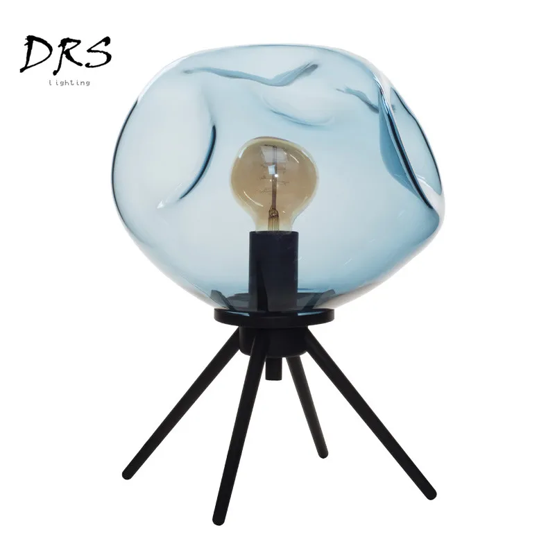 

Европейская Современная креативная нестандартная стеклянная настольная лампа, металлические настольные светильники для гостиной, спальн...