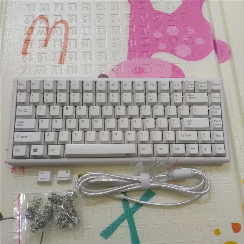 Plum NIZ 84 емкостная механическая клавиатура 35g подобная RGB игровая программируемая