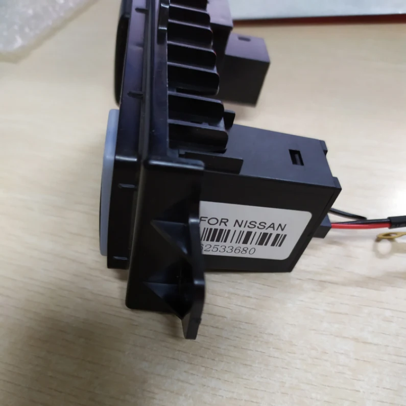 CHELINK 12 В QC3.0 автомобильное зарядное устройство 3USB светодиодный вольтметр адаптер питания с цифровым дисплеем напряжения для Nissan