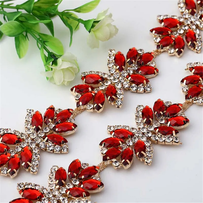 Цепочка со стразами и красным сапфиром золотистого цвета|rhinestone chain|crystal rhinestone