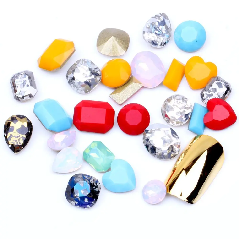 

Смешанные Цвет и Форма точка липкой задней стороной, камень для ногтей Стразы небольшой нерегулярные бусины Маникюр 3D украшения для маникю...
