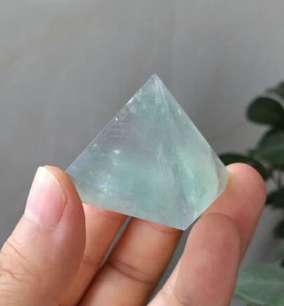 

A++ Beatiful Natural Bright-coloured Fluorite Quartz CRYSTAL Pyramid Healing