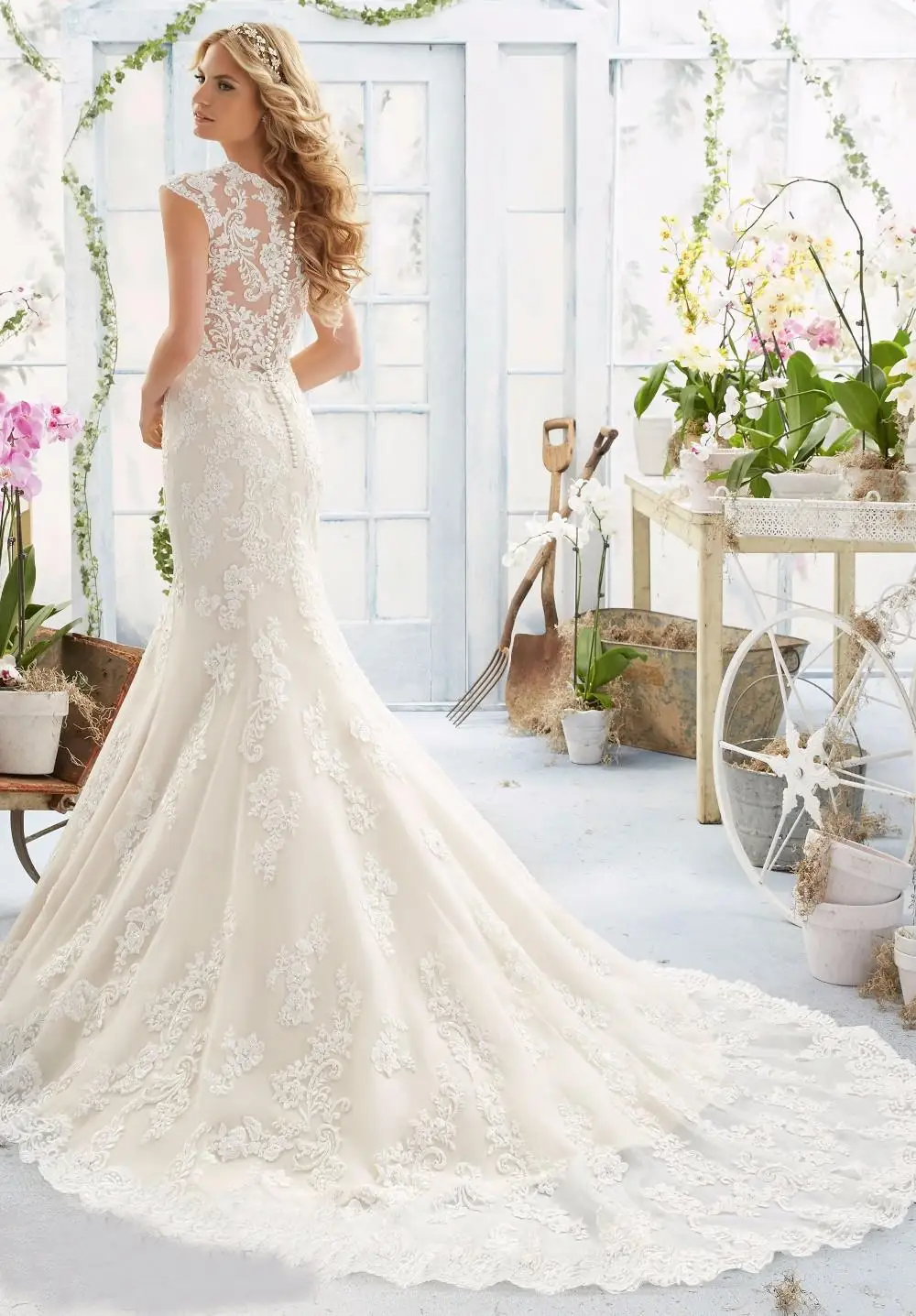 

Sexy See Throught Button Back V-neck Chapel Train Floor-length Lace Appliques Mermaid Wedding dress robe de mariage JSS902