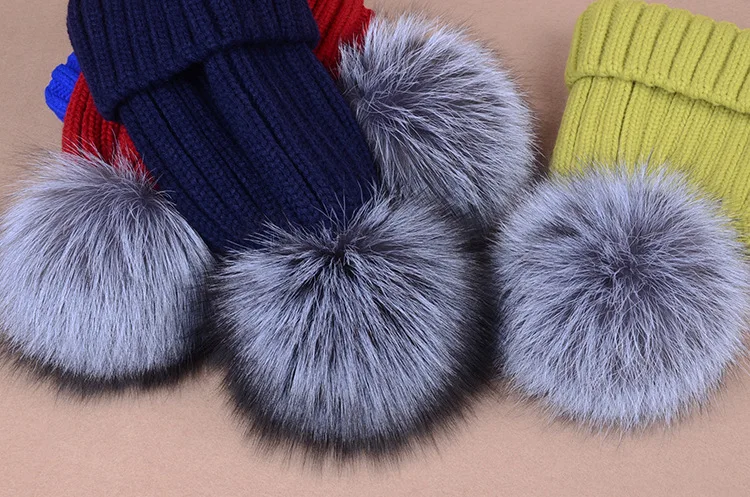 KNB015 Съемный натуральный из меха черно-бурой лисицы, Pom poms мяч зимняя теплая вязаная шерстяная шапочка вязаная шапка с помпоном из шерсти с меховыми помпонами Skullies Для женщин