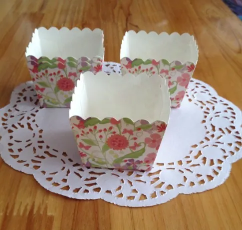 

Free shipping food grade material cheap cupcake boxes, flower muffin edible cake cup liners case containers holder decorations