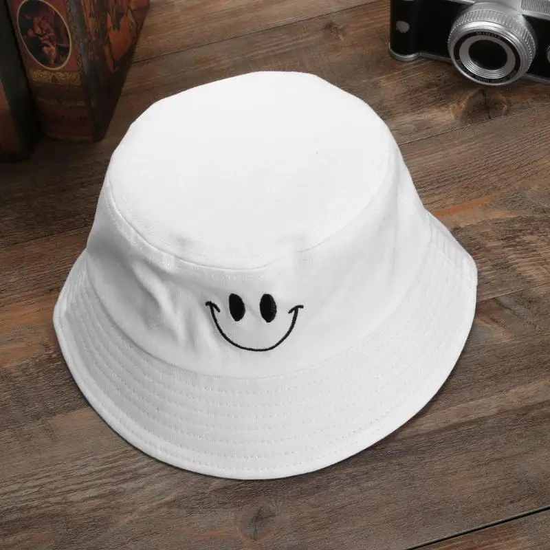 

2019Smile Face Outdoor Bucket Hat Unisex Cotton Embroidery Fishing Sunscreen Bucket Hat Casual Men Women Fisherman Hat