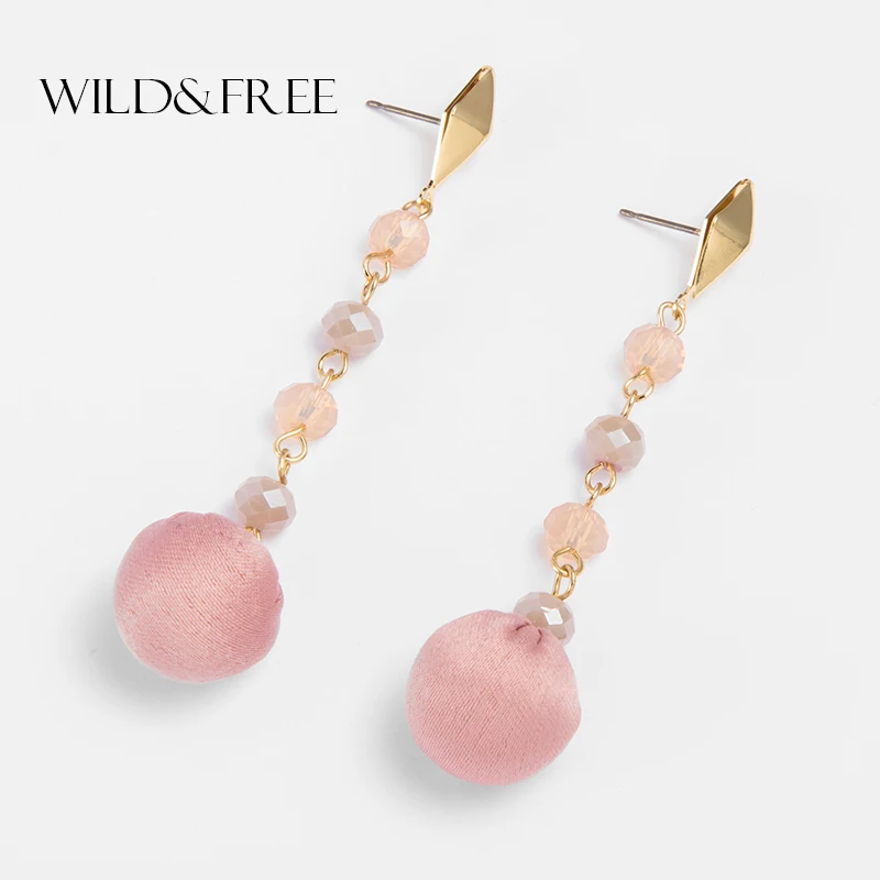 Женские серьги с помпонами Wild & Free золотистые и металлические розового