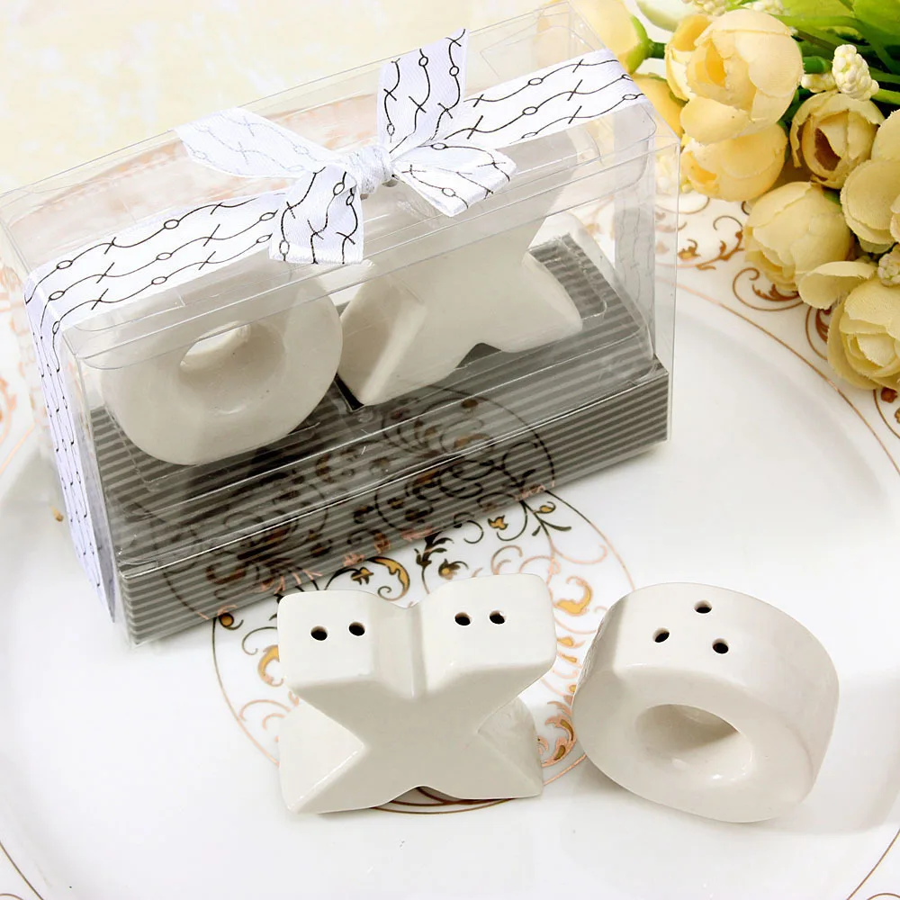 Фарфор XO обнимает и целует соль перец шейкеры свадебные сувениры свадебный душ