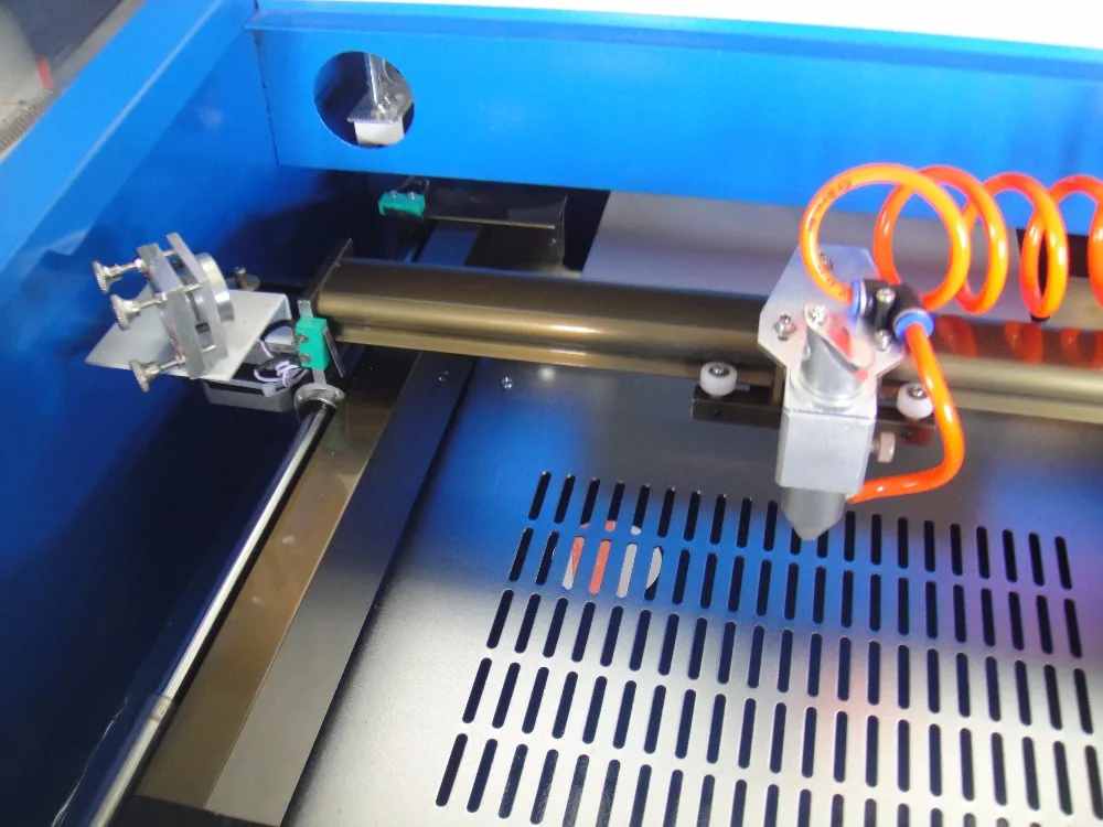 Small 300*200MMCO2 Laser Cutter 40w CO2 Laser Engraving And Cutting Machine enlarge