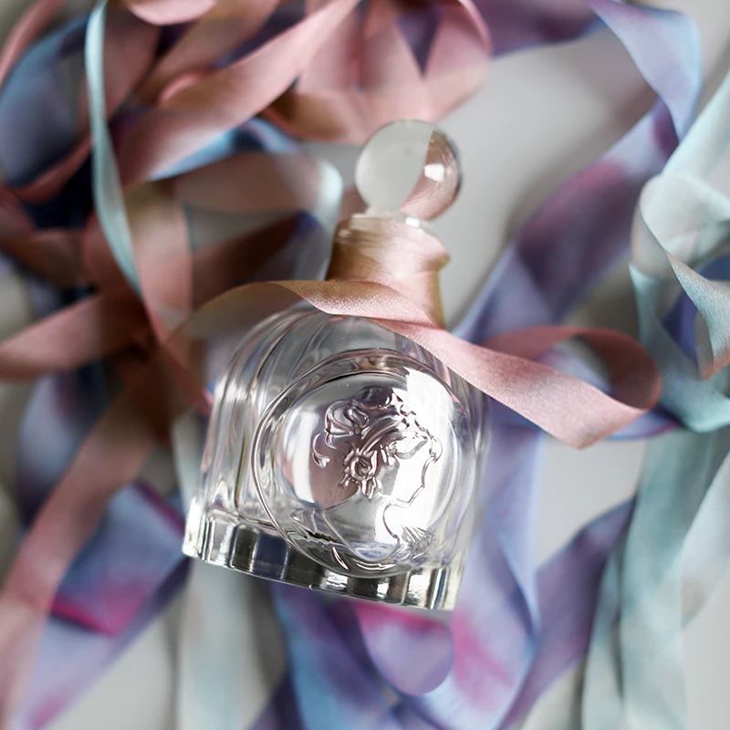 French Girl Embossed Sealed Perfume Storage Bottle Mini Glass Aromatherapy Accessories Storage Bottle Organizer Decor