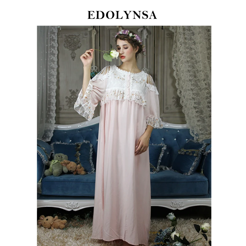 

Vintage Sleepwear Victorian Style Embroidery Lace Night Dress Plus Size Long Robe Luxury Sleepdress Autumn Cotton Nightwear H687