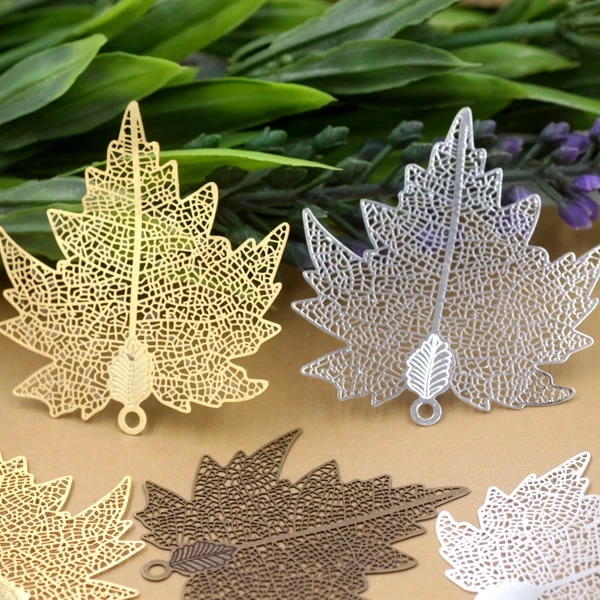

3 Colors 10Pcs/lot 38x43MM Brass Filigree Maple Leaf Pendant Etched Sheet Diy Pendant Charms for Necklace Jewelry Making finding