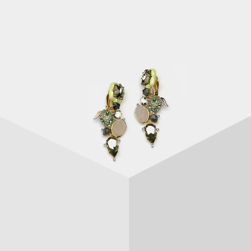 

Amorita boutique fashionable flower earrings
