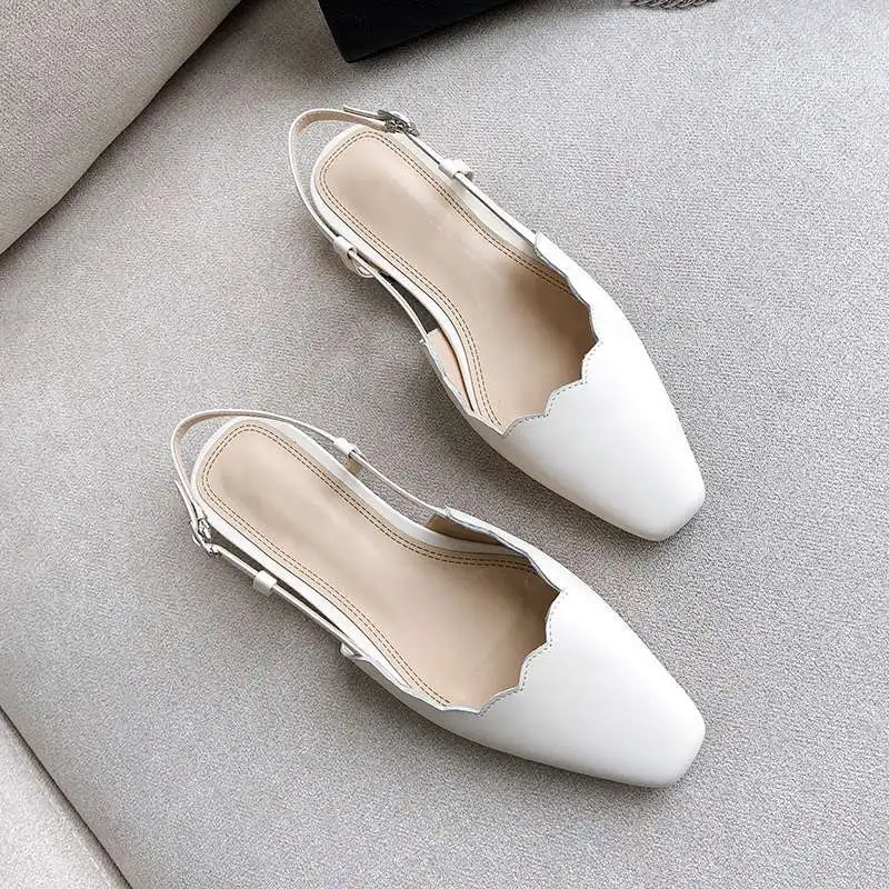 Бежевый Krazing Pot/размера плюс из натуральной кожи на низком каблуке; туфли с ремешком и пряжкой, с кружевом, хорошеньких девушек с петлей на пятке; женские сандалии с квадратным носком туфли L06 - Цвет: Бежевый