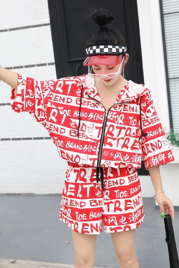 Vefadisa Women Black Red Playsuits 2019 Summer Letter Print Character Hooded ZQY107A | Женская одежда