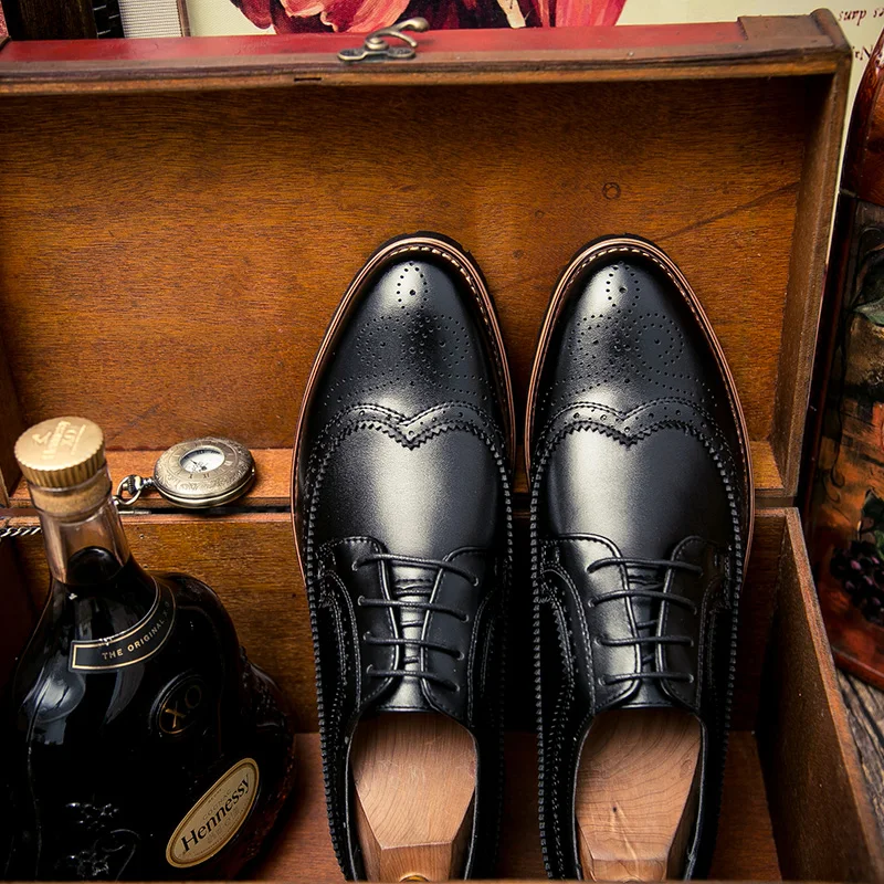 Модная Кожаная обувь Мужские модельные туфли туфли-оксфорды с острым носком