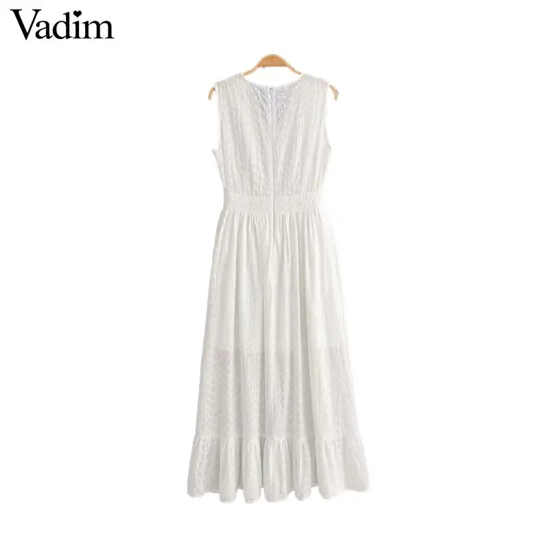 Милое женское белое платье миди с v образным вырезом и вышивкой открытой спиной