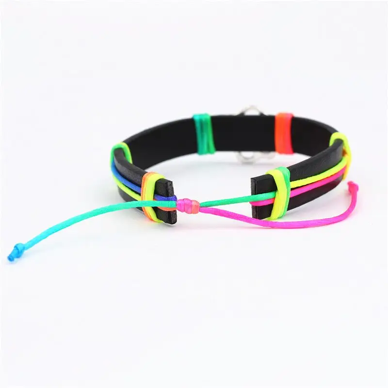 Браслет из искусственной кожи с подвеской в виде стрелы Купидона серебряного