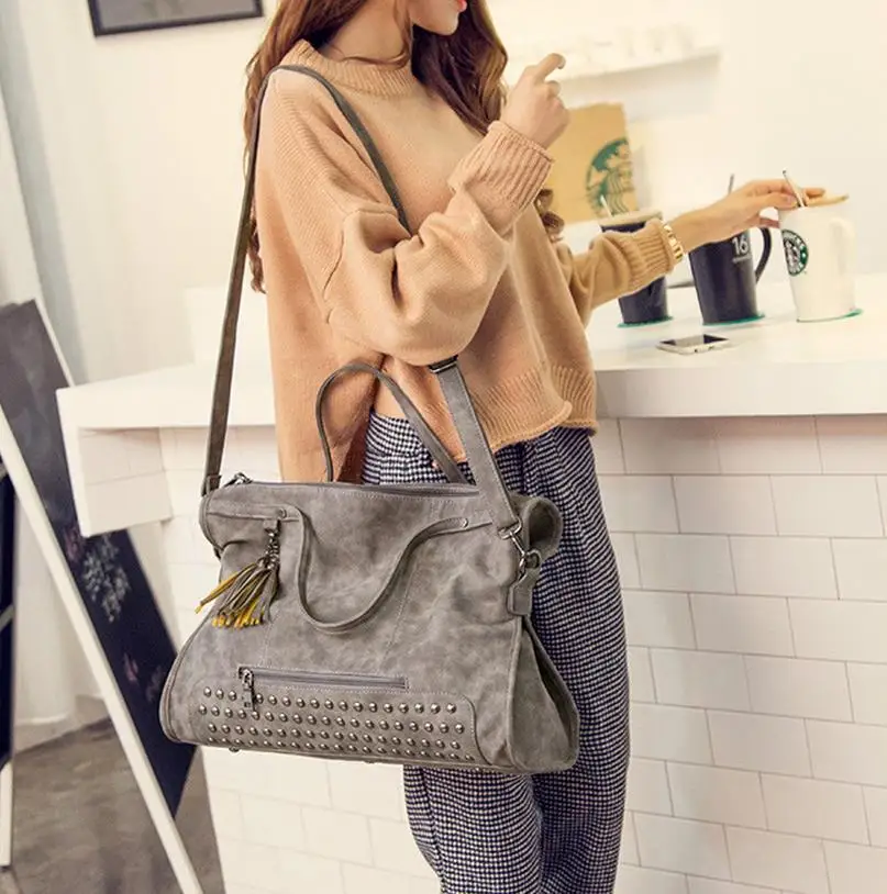 Европейская Женская Сумка мото Байкерская сумка крутая на плечо с заклепками