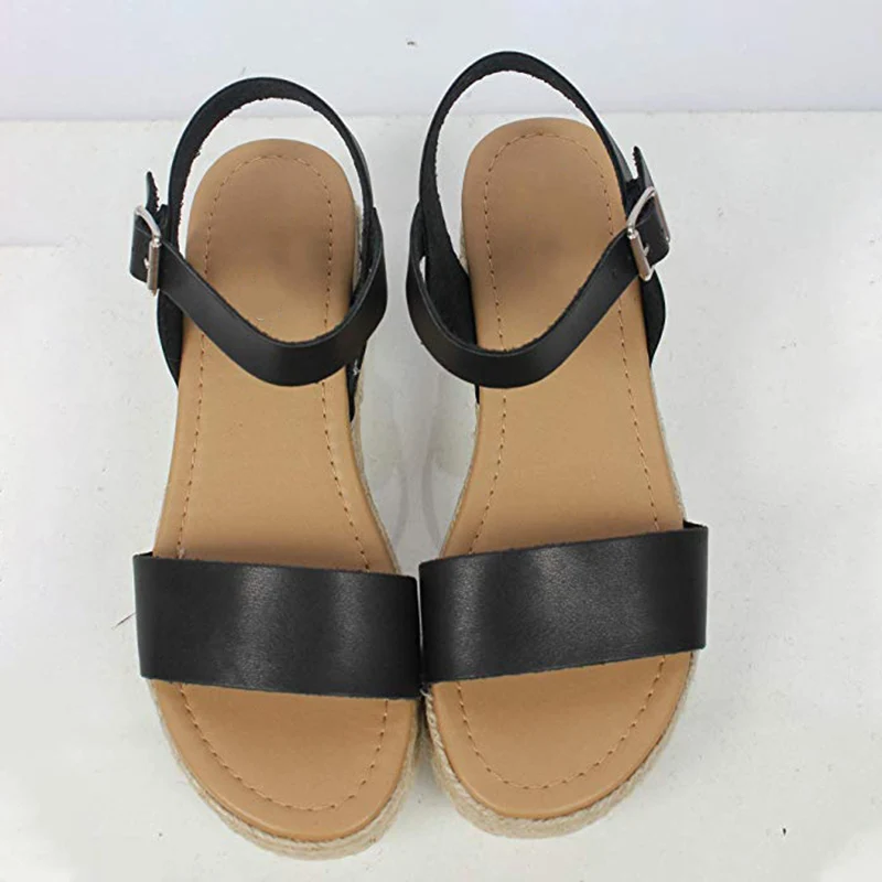 Для женщин на плоской подошве платформе летние сандалии с пряжкой женские