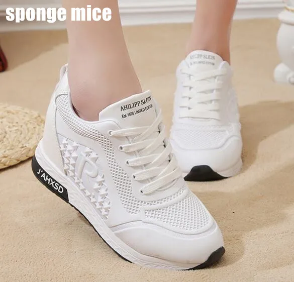 Новинка 2019 года летние белые повседневные кроссовки на высоком каблуке стильные