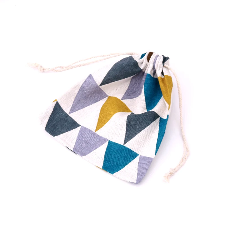 

Free Shipping 14x16cm 5pcs/lot Colorful Triangle Packaging Pouches rawstring Cotton Bags Jewelry Candy Beads Gifts Storage Bags