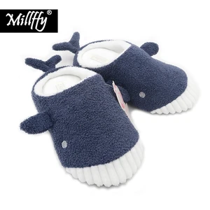 Millffyмилые плюшевые тапочки с изображением Кита; Сезон осень-зима; Домашняя домашняя обувь на плоской подошве в японском стиле с плюшевой акулой