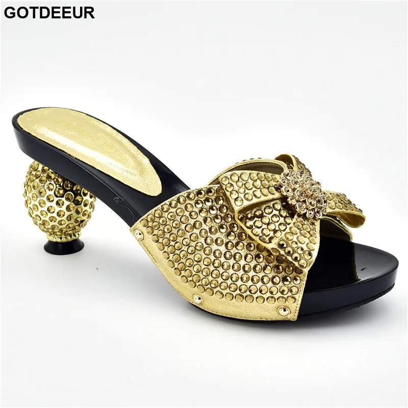 Женская обувь дизайнерская Роскошная на высоком каблуке женская летняя 2019 года