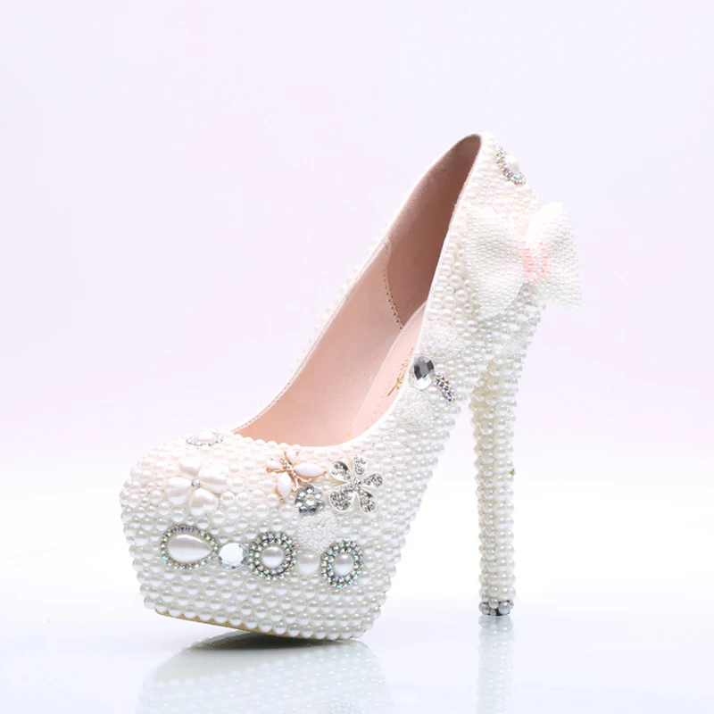 Женские туфли ручной работы на высоком каблуке белые свадебные с жемчугом и