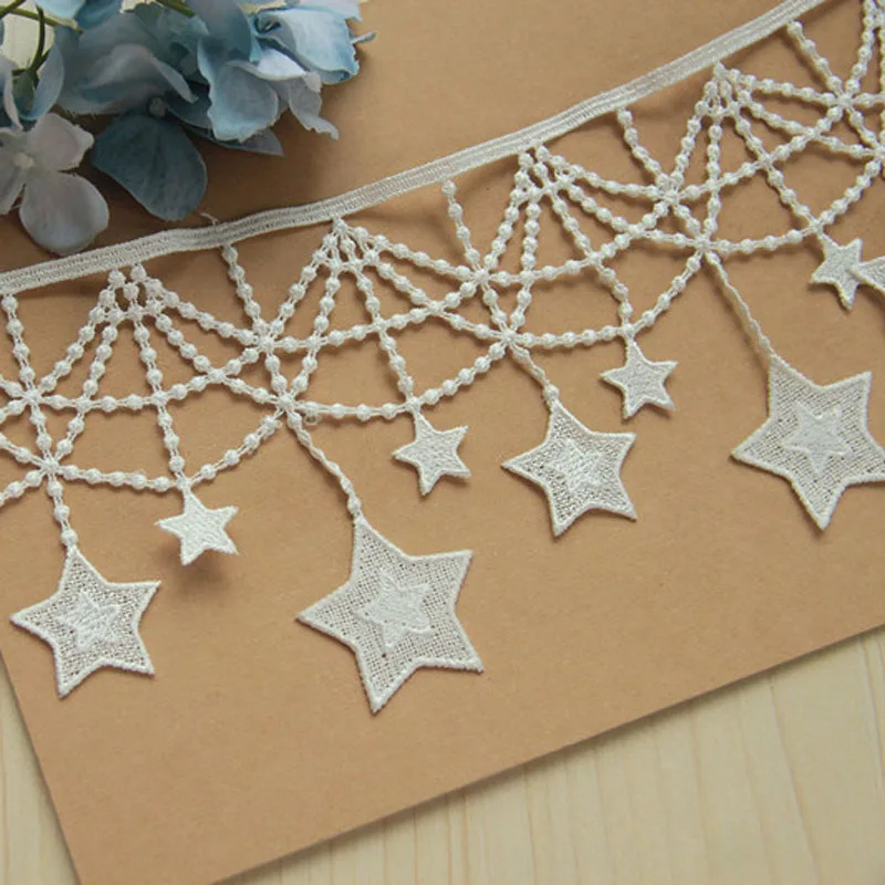 Высокое качество 5 ярдов звезда шаблон полиэстер Черный Белый кисточкой Висячие