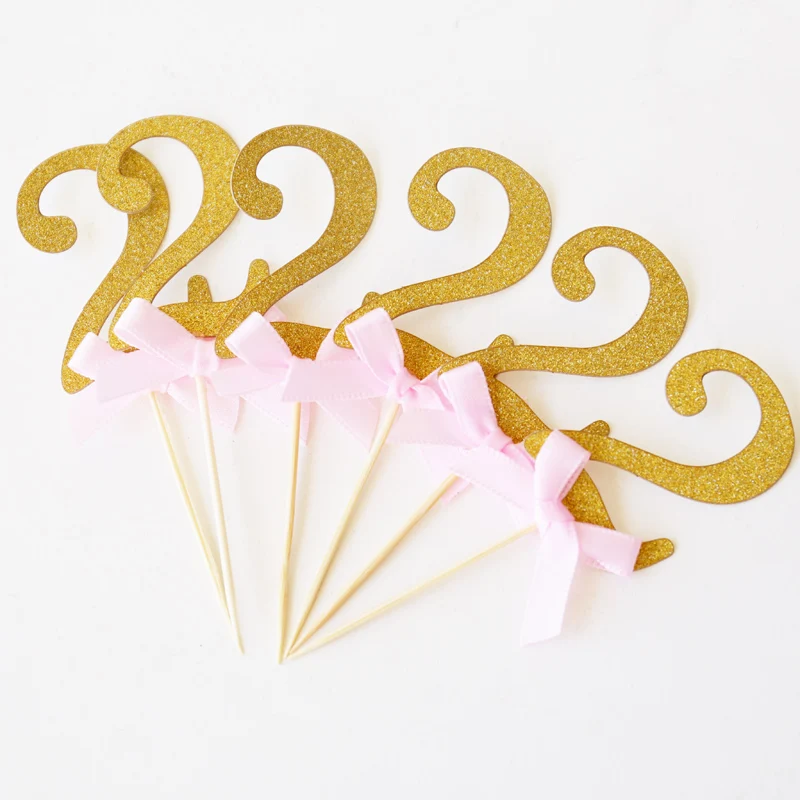 Блестящий золотой кекс с цифрами 2 дня рождения розовые и золотые вечерние