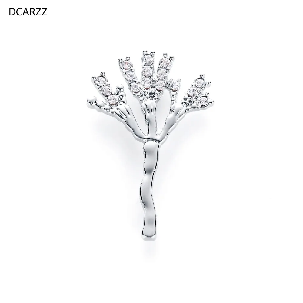 Металлическая брошь в виде пенициллина