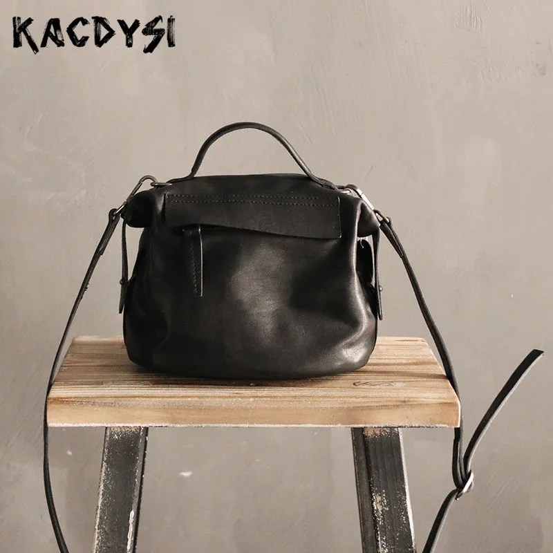 Женская сумка мессенджер ручной работы из натуральной коровьей кожи в стиле