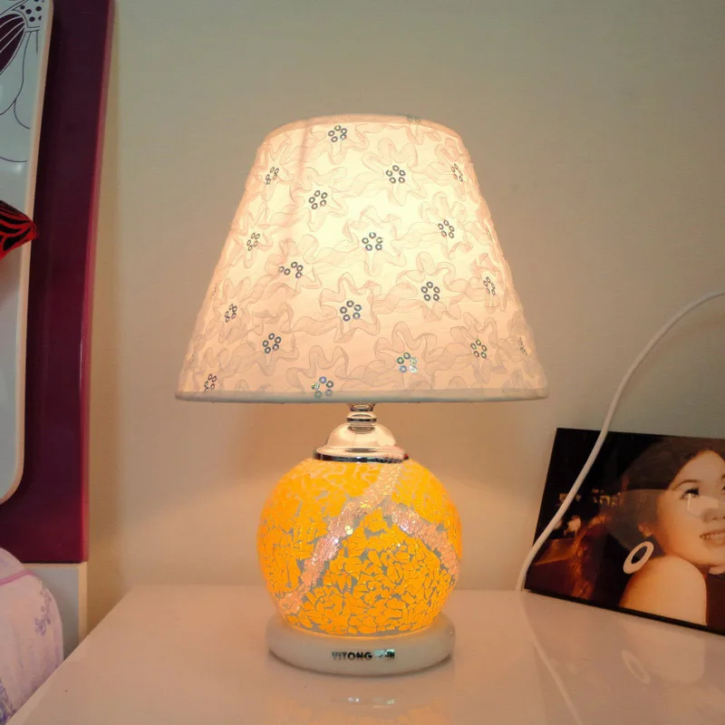 Китайская Свадебная витражная спальня кроме настольных огней с цветочным узором