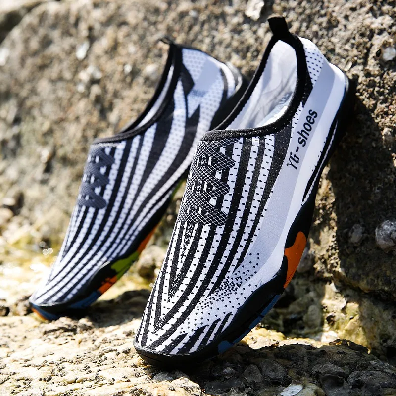 Легкие женские кроссовки без шнуровки дышащие для пляжа плавания фитнеса йоги