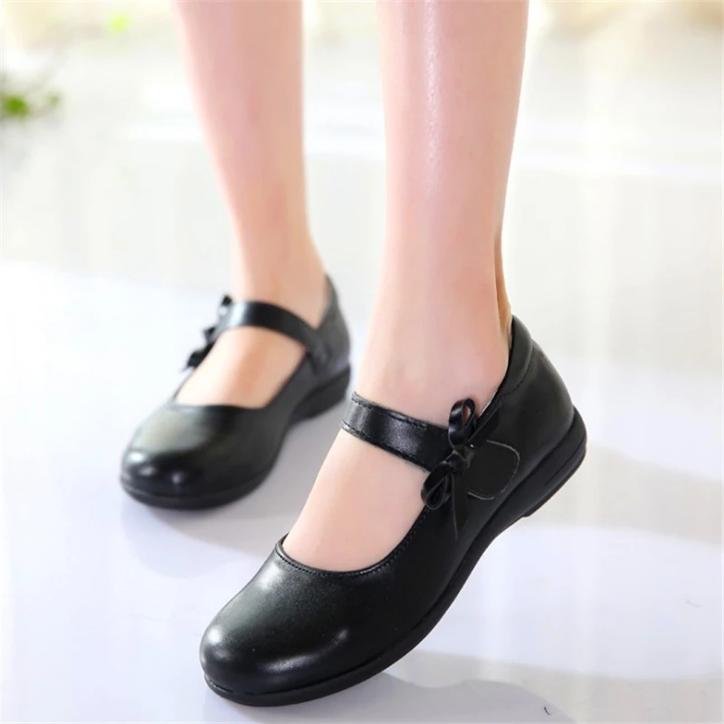 Туфли для девочек из натуральной кожи Нескользящие на плоской подошве вечерние