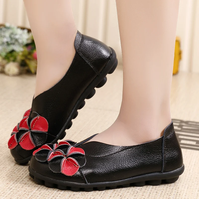 Новинка женская обувь из натуральной кожи с цветами Лоферы для мам мягкая отдыха