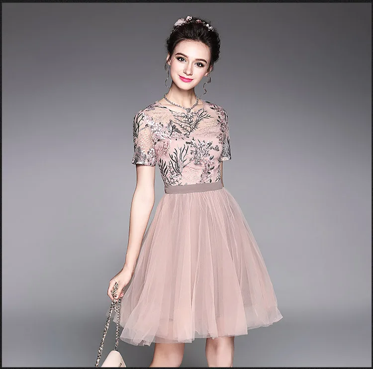 2017 Для женщин летние Элегантное платье сетка вышивка Пережатая Талия бальное