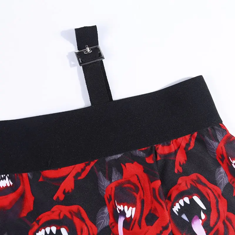 Женская футболка с открытыми плечами принтом дьявол в готическом стиле красный