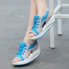 Модные летние женские сандалии, повседневная сетчатая дышащая обувь, женские сандалии на танкетке, сандалии на платформе с кружевом