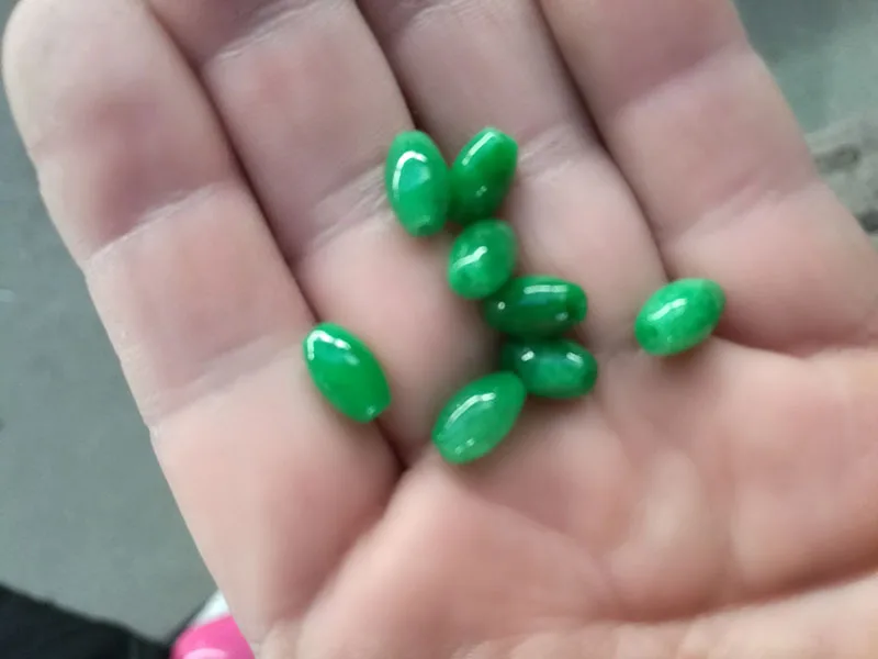 

100 pcs Fine Jewelry green Spindle jade beads DIY jewelry accessories BEADS lotus Jade Bracelet