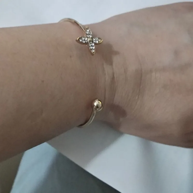 

SL018 The latest fashion small fragrance wind Clover Crystal Bracelet fashion girl's gift