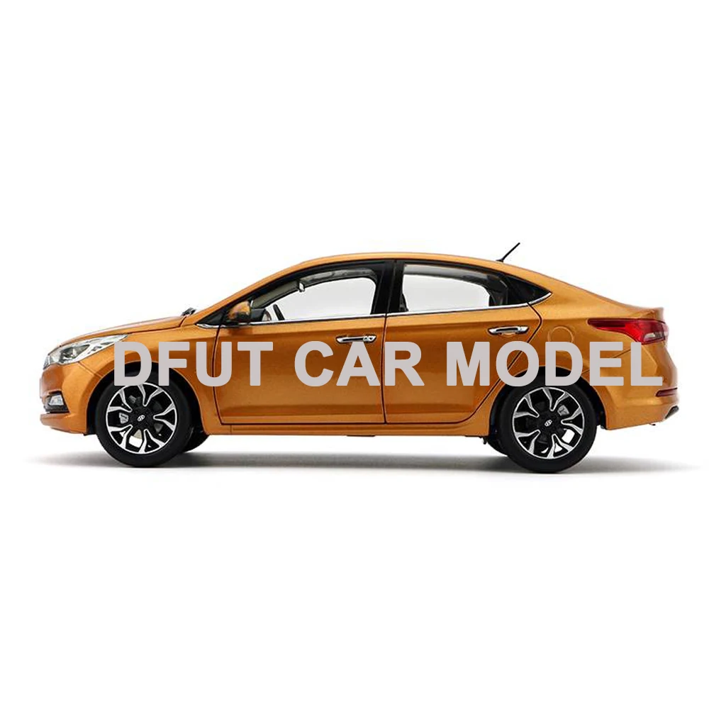 Литье под давлением 1:18 весы VERNA Литой Сплав модель автомобиля игрушка для