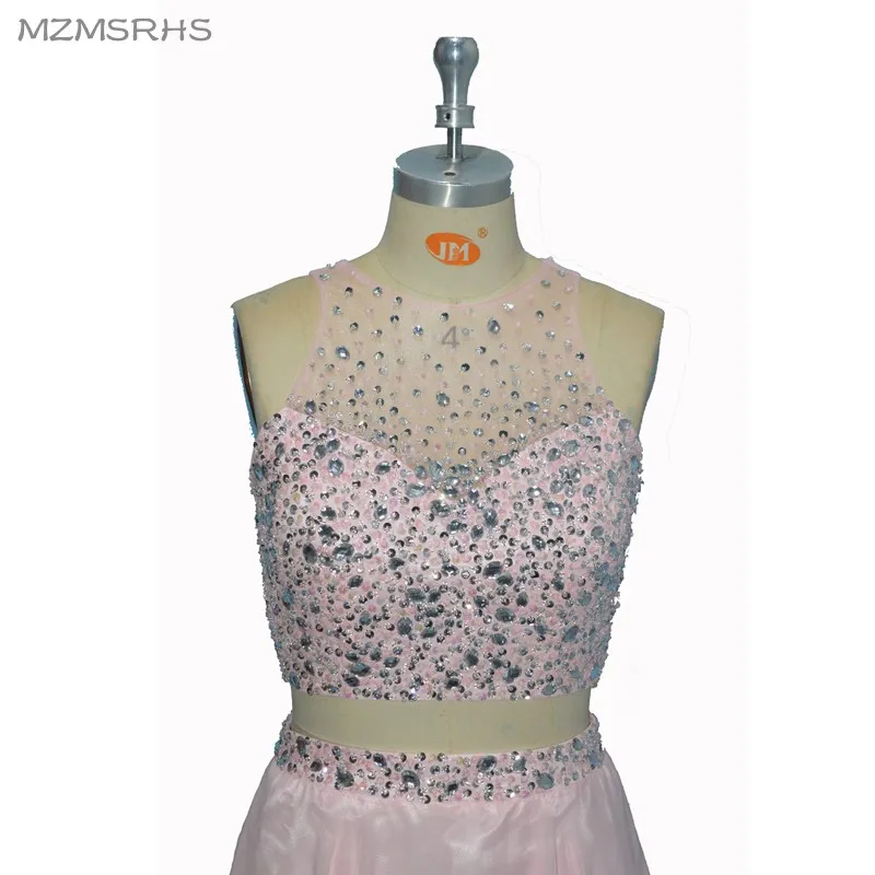 Женское платье для выпускного вечера из двух частей украшенное бисером с